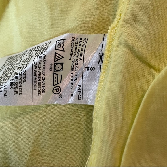 Banana Republic Yellow Ruffled Flutter Sleeveless Blouse - Picture 7 of 7